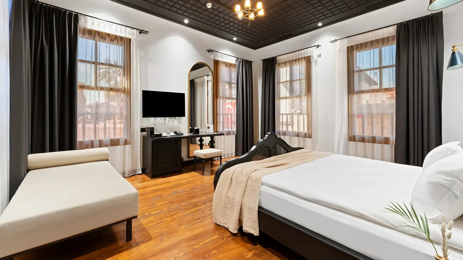 Deluxe Room 4