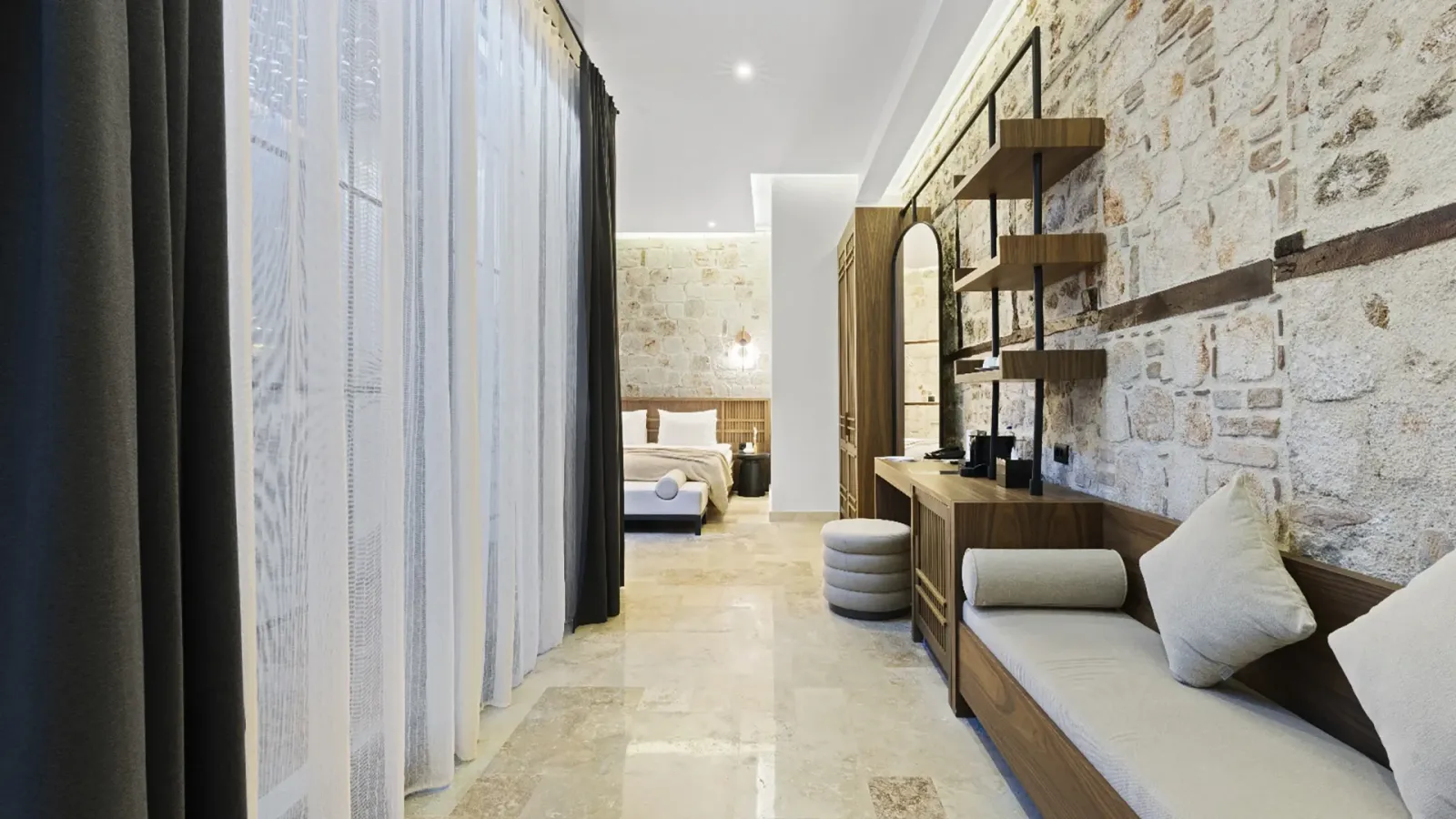 Garden Executive Suite 3