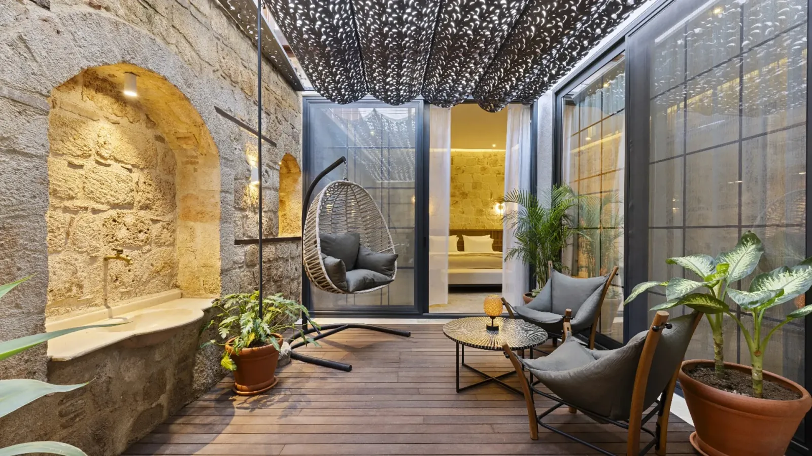 Garden Executive Suite 4
