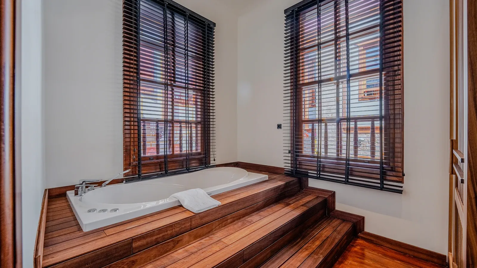Superior Room with Jacuzzi 7