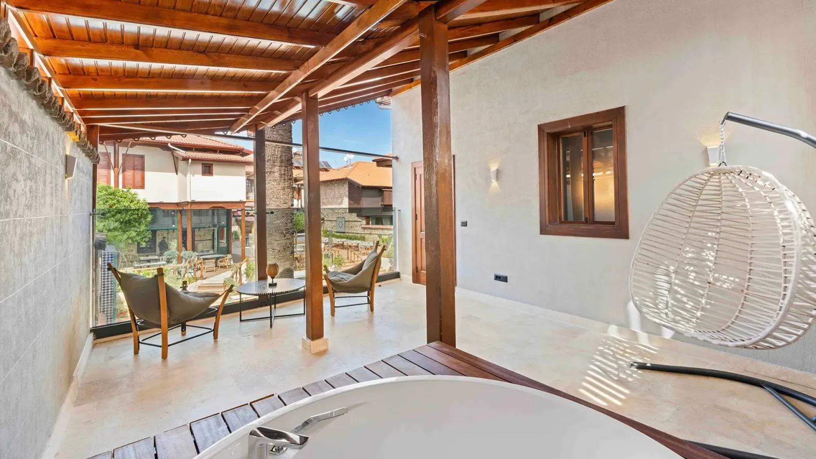 Grand Terrace Suite 6