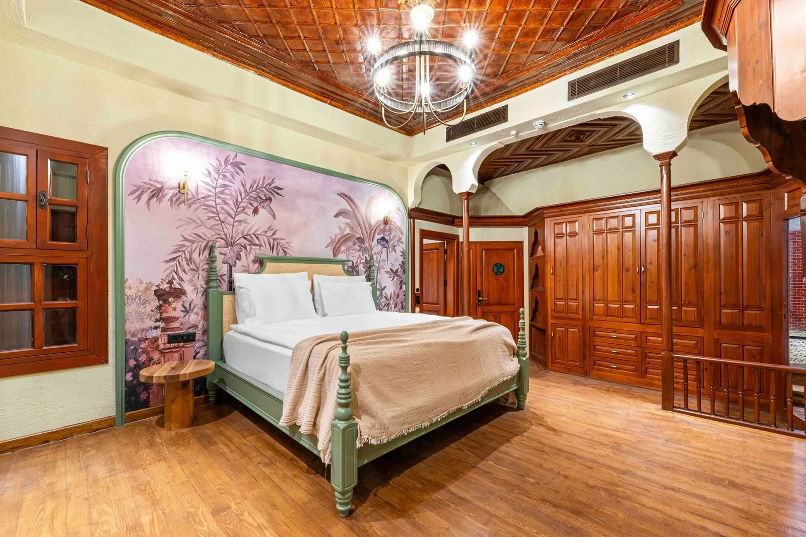 Terrace Room 5
