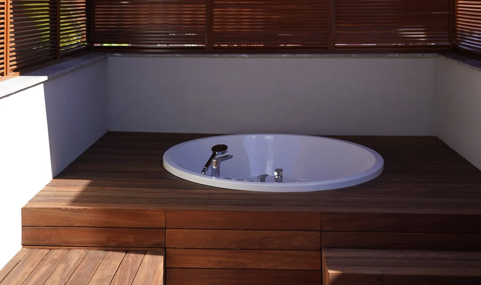 Terrace Room 6