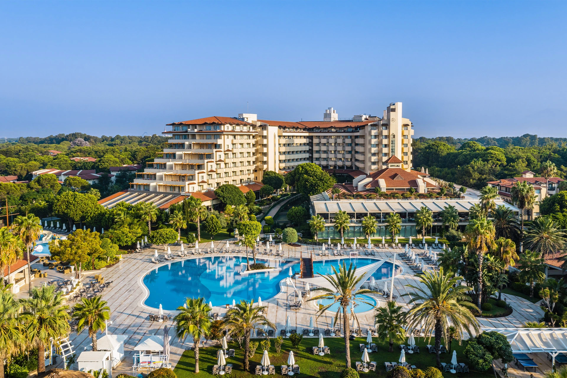 Bellis Deluxe Hotel