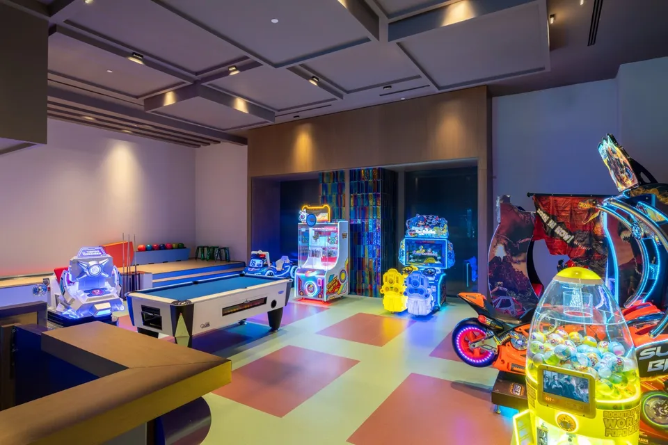 Game Center 1