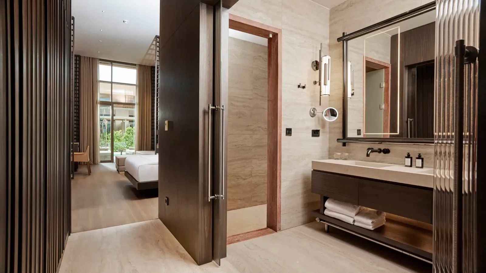 Lagoon Suite