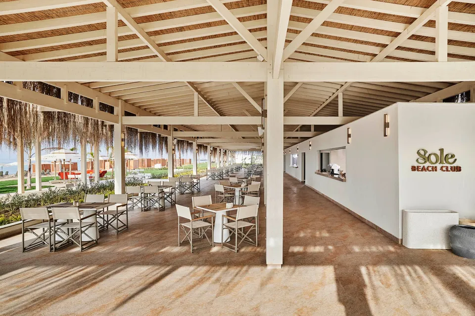 https://cdn.woxxtech.com/lussosorgun_com/sole-beach-club-lussohotel-03-1774439927425.jpg
