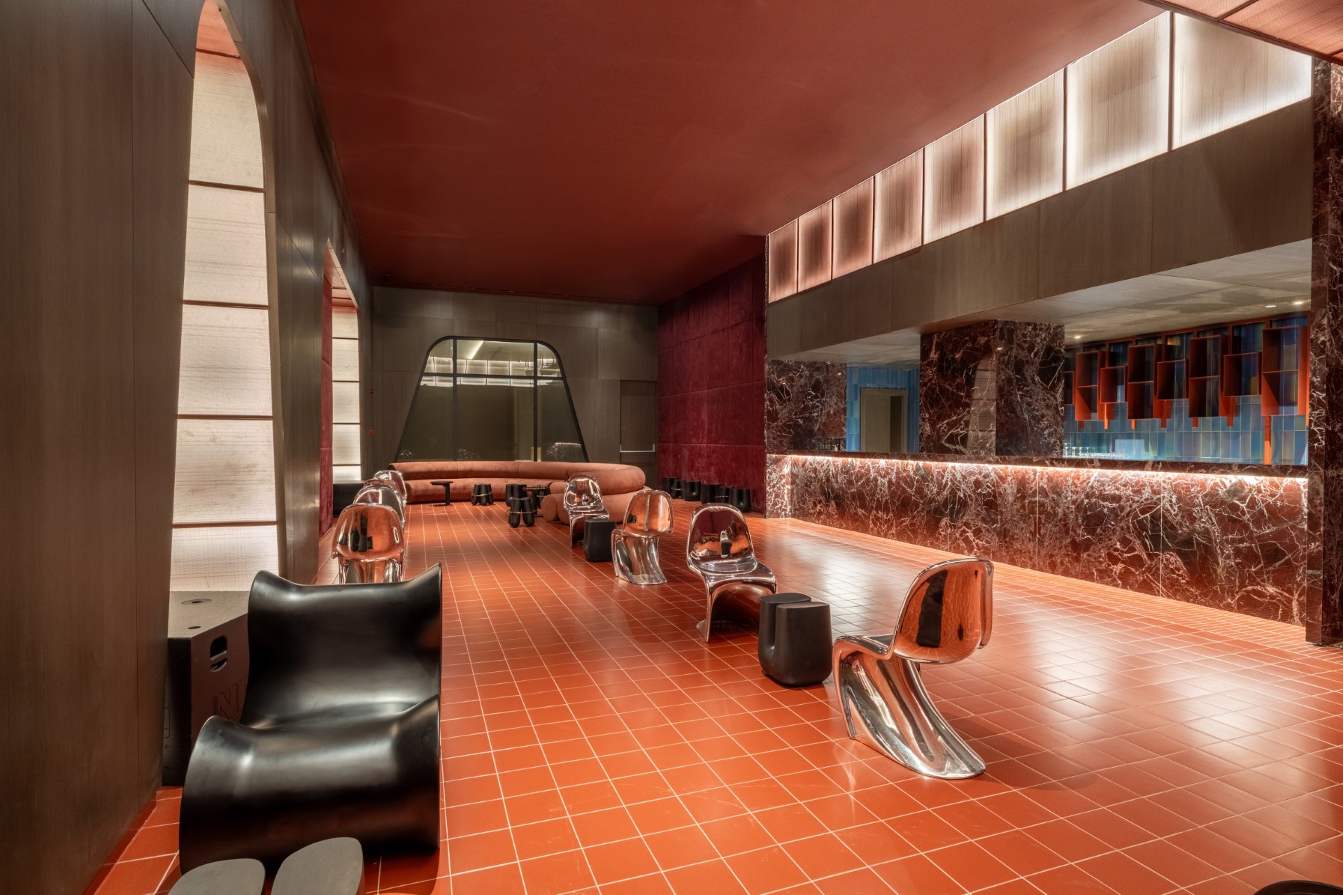 Suite 5 Night Club 2